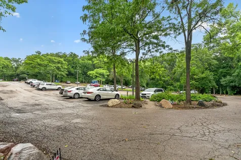 5900 Oakwood Drive Lisle IL 60532