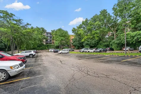 5900 Oakwood Drive Lisle IL 60532