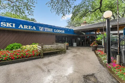 5900 Oakwood Drive Lisle IL 60532
