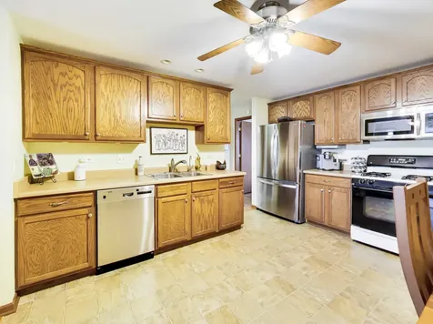 5311 Glenbrook Trail Mchenry IL 60050
