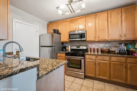 1224 West Chase Avenue Chicago IL 60626