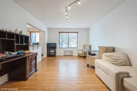 1224 West Chase Avenue Chicago IL 60626