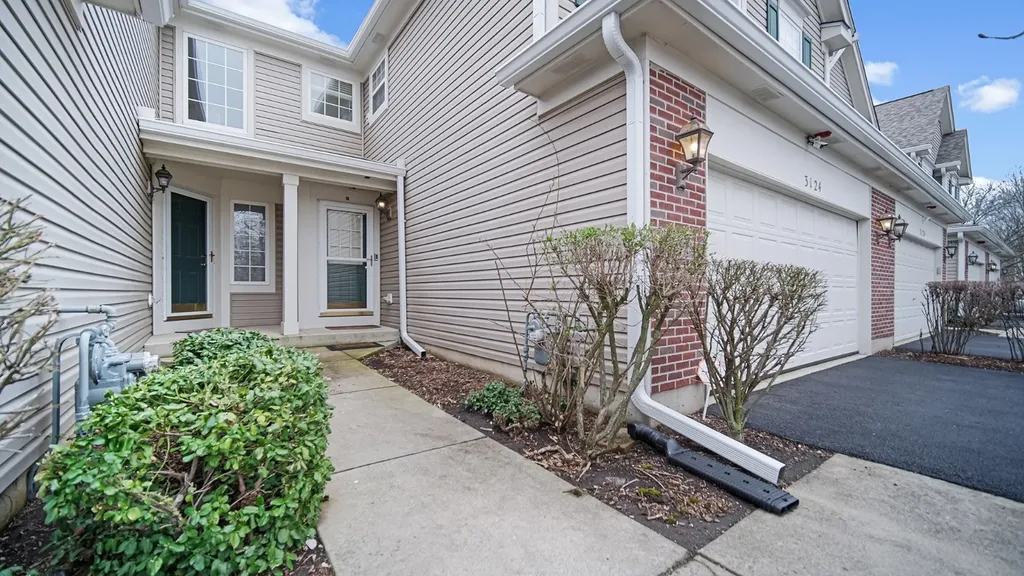 3124 Crystal Rock Road Naperville IL 60564