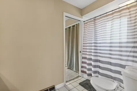 5245 170TH Street Oak Forest IL 60452