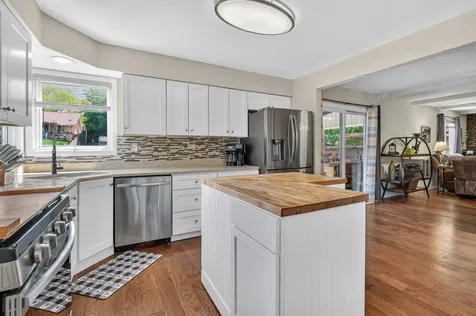 5245 170TH Street Oak Forest IL 60452