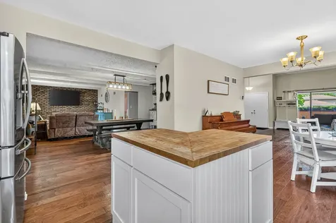 5245 170TH Street Oak Forest IL 60452