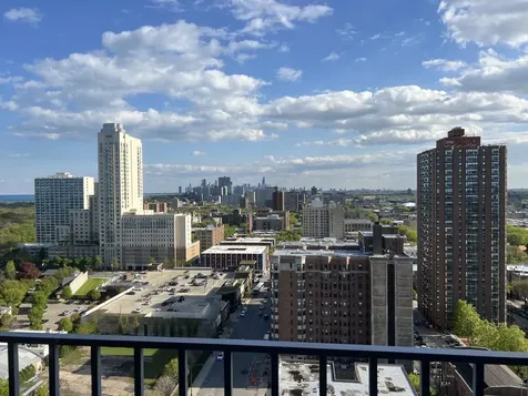 5320 North Sheridan Road Chicago IL 60640