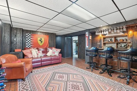1308 East Thayer Street Mount Prospect IL 60056