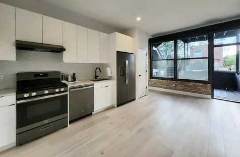 3228 West Palmer Street Chicago IL 60647