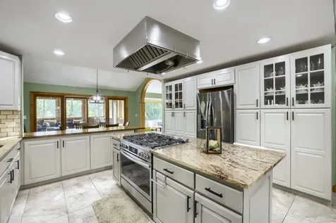 39W526 Lori Lane Elgin IL 60124