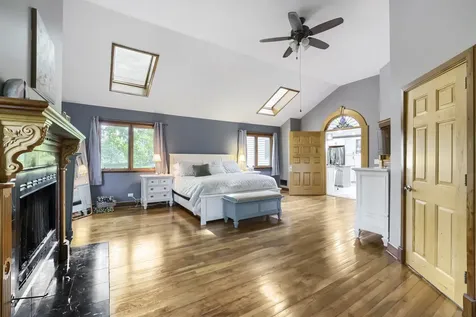 39W526 Lori Lane Elgin IL 60124