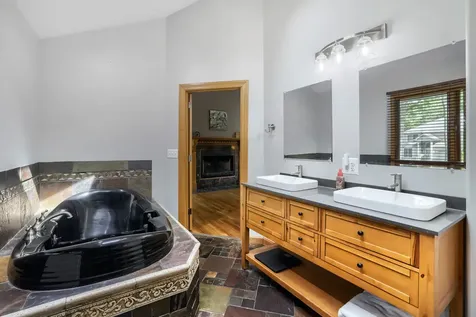 39W526 Lori Lane Elgin IL 60124