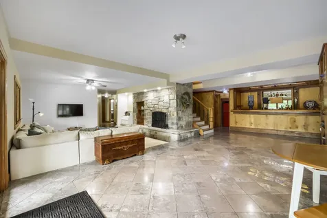 39W526 Lori Lane Elgin IL 60124