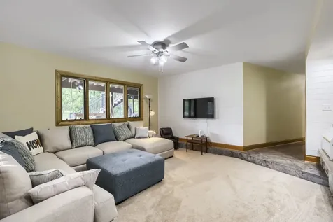 39W526 Lori Lane Elgin IL 60124