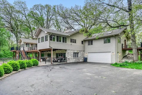 39W526 Lori Lane Elgin IL 60124