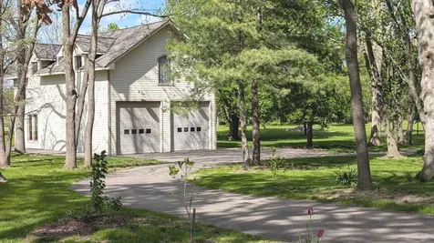 39W526 Lori Lane Elgin IL 60124