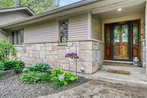 39W526 Lori Lane Elgin IL 60124