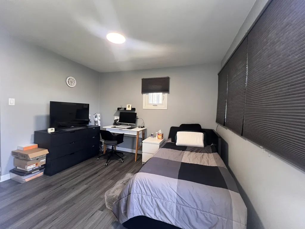 6457 South Long Avenue Chicago IL 60638