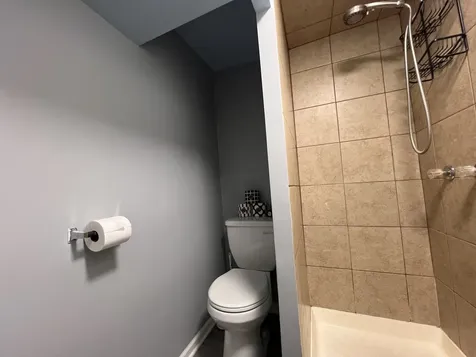 6457 South Long Avenue Chicago IL 60638