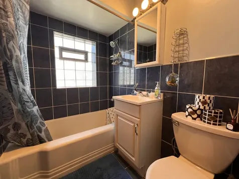 6457 South Long Avenue Chicago IL 60638