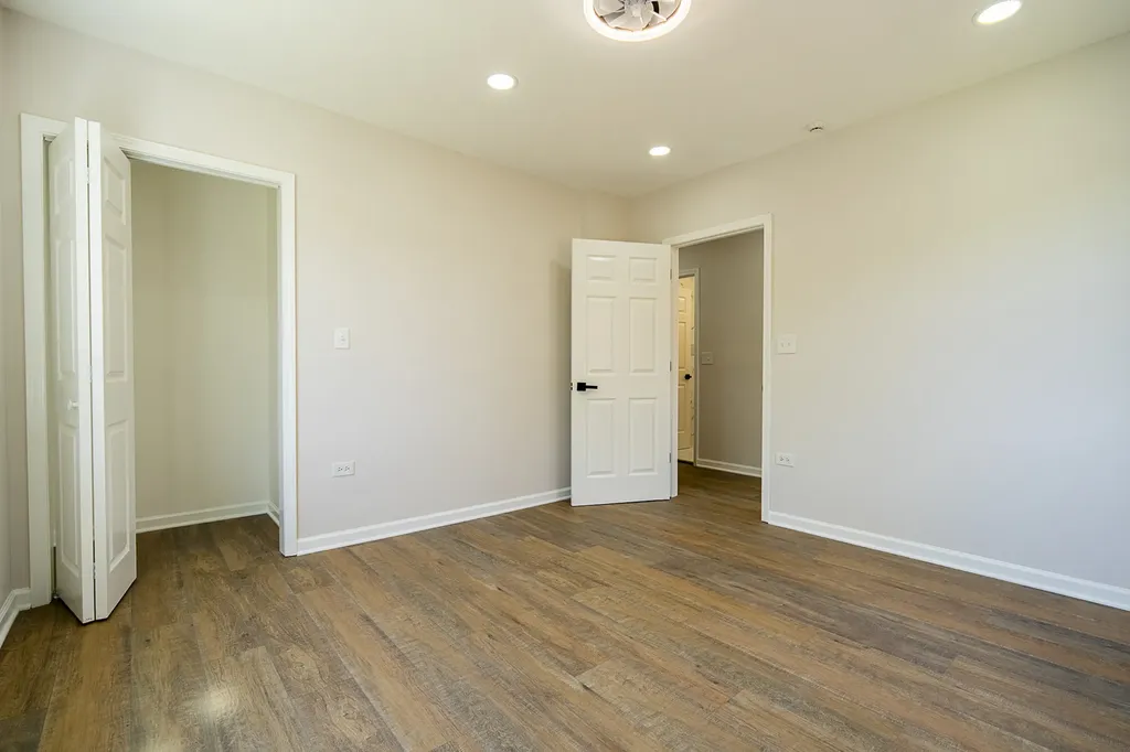 734 East 105th Street Chicago IL 60628