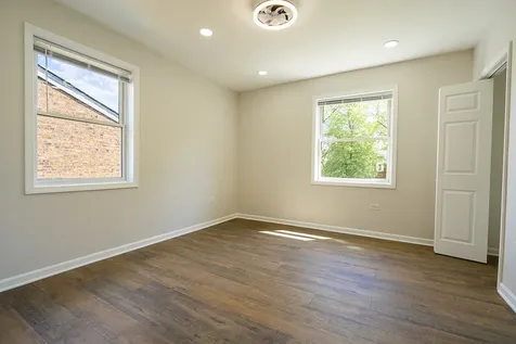 734 East 105th Street Chicago IL 60628