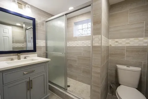 734 East 105th Street Chicago IL 60628