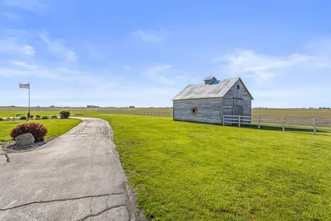 12317 North 1100 East Road Catlin IL 61817