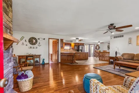 12317 North 1100 East Road Catlin IL 61817