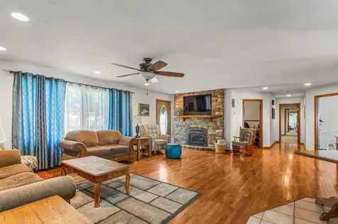 12317 North 1100 East Road Catlin IL 61817