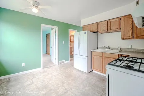 1515 Elmwood Avenue Dekalb IL 60115