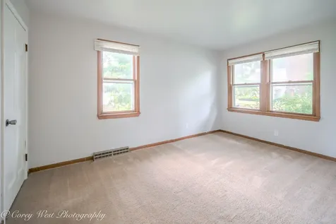 1515 Elmwood Avenue Dekalb IL 60115