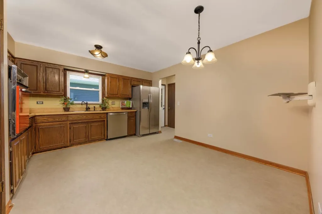 1403 East Lowden Avenue Wheaton IL 60189