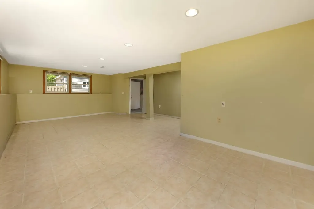 1403 East Lowden Avenue Wheaton IL 60189