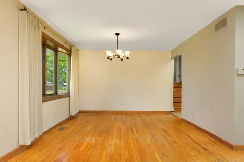 1403 East Lowden Avenue Wheaton IL 60189