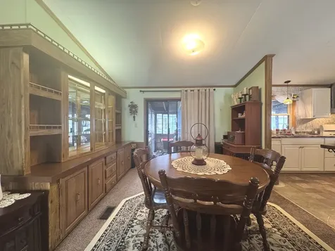 10 Maple Ridge Manteno IL 60950