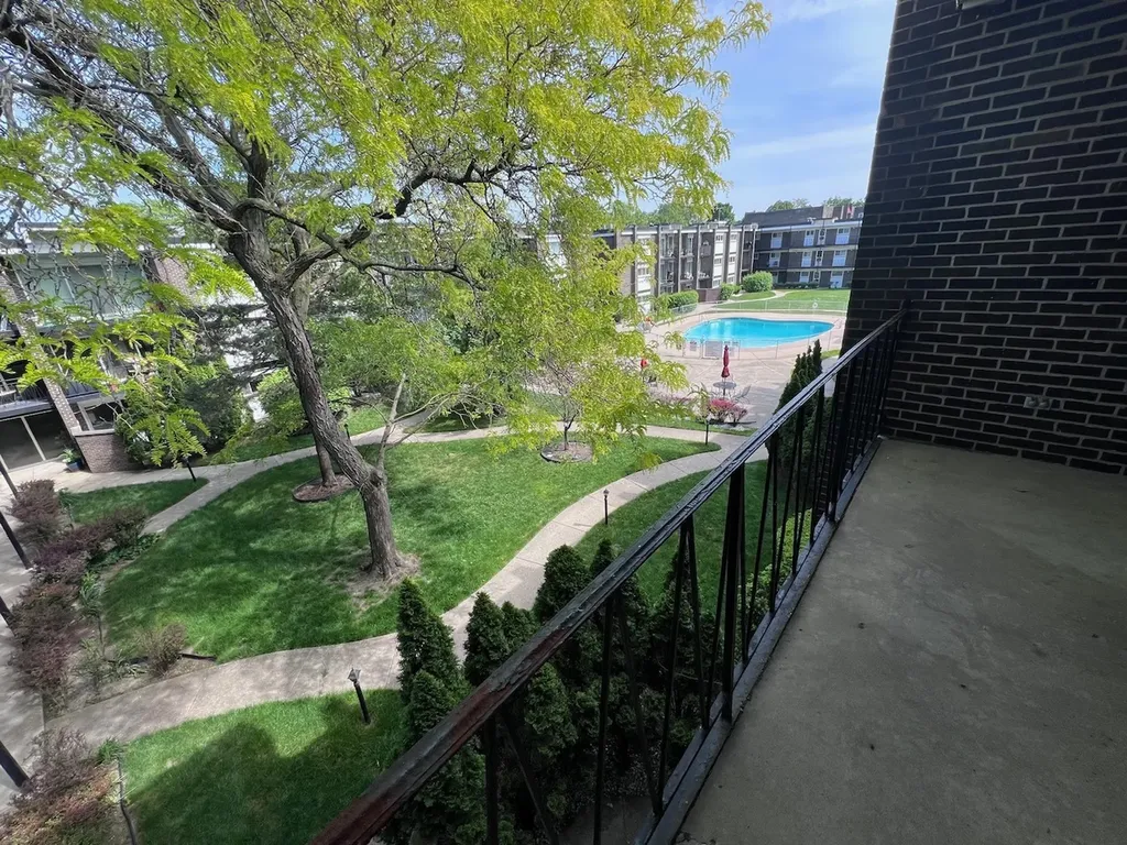 10125 Cherry Parkway Skokie IL 60076