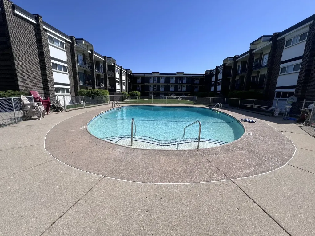 10125 Cherry Parkway Skokie IL 60076