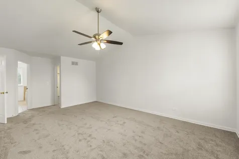 707 Hoover Drive Oswego IL 60543