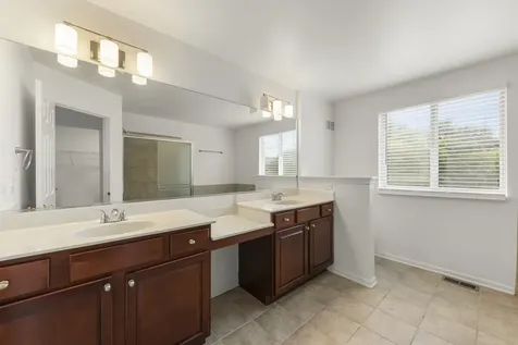 707 Hoover Drive Oswego IL 60543