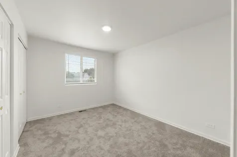 707 Hoover Drive Oswego IL 60543