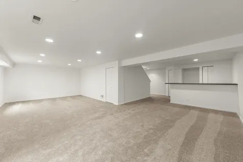 707 Hoover Drive Oswego IL 60543