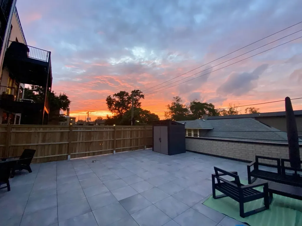 4405 North Richmond Street Chicago IL 60625