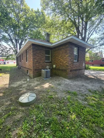 1406 South Bloomington Street Streator IL 61364