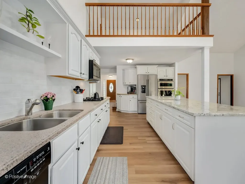 375 West Woodworth Place Roselle IL 60172