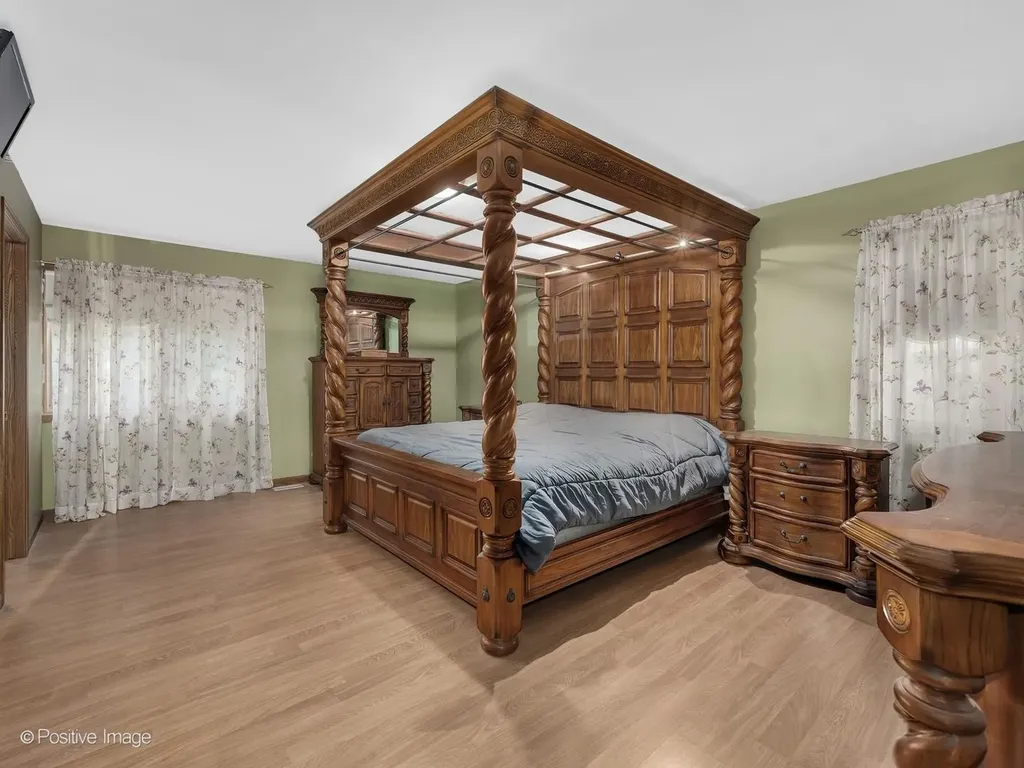 375 West Woodworth Place Roselle IL 60172