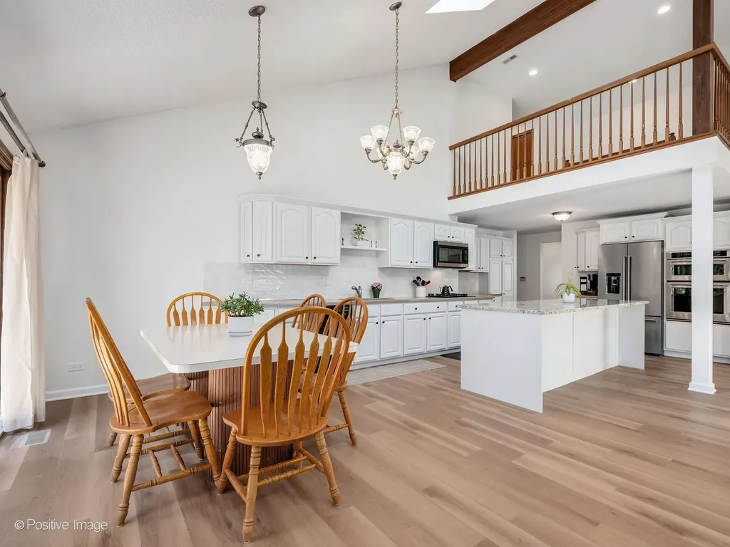 375 West Woodworth Place Roselle IL 60172