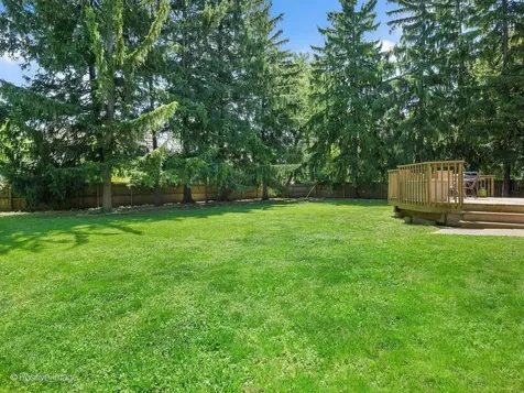 375 West Woodworth Place Roselle IL 60172