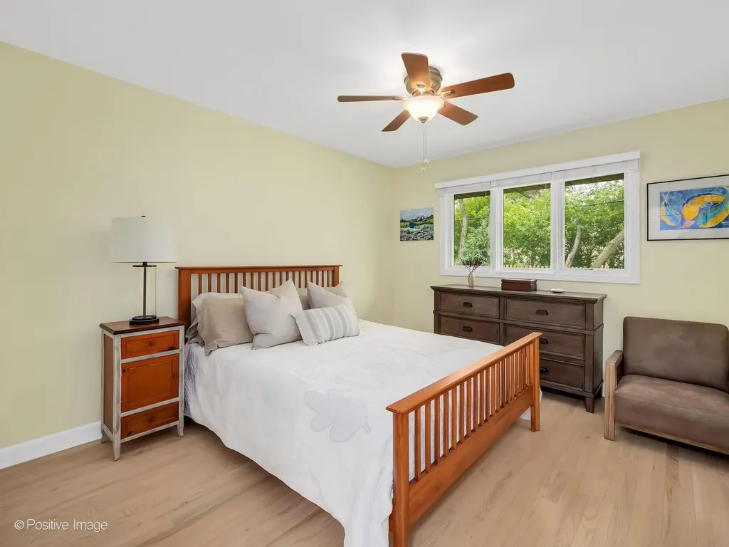 16W660 89TH Place Willowbrook IL 60527