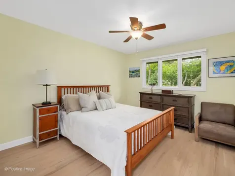 16W660 89TH Place Willowbrook IL 60527